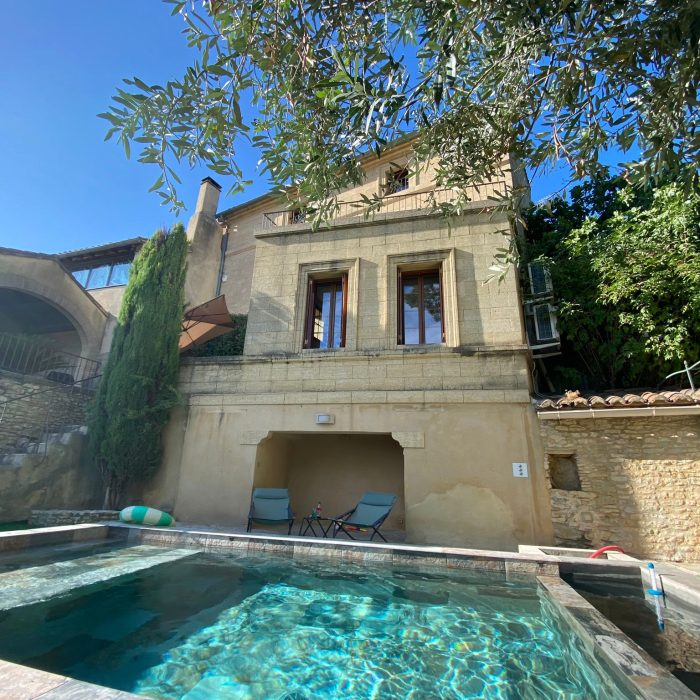 maison-uzès-location-hermione-piscine-saint-maximin